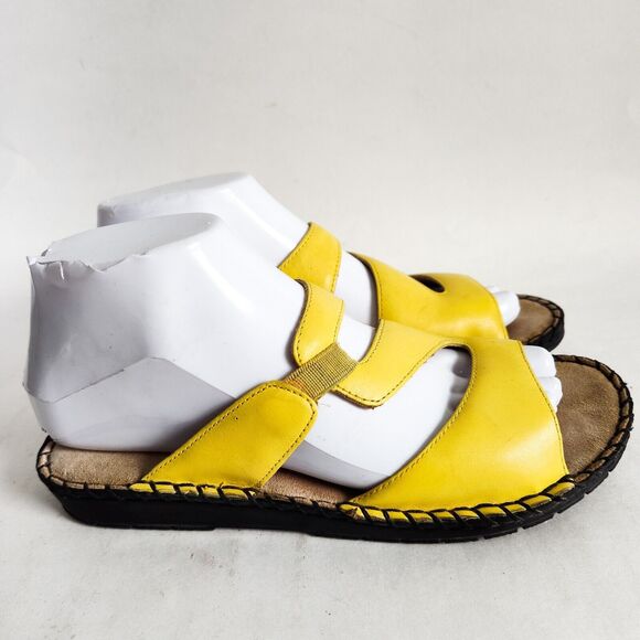 Vintage Duck Head Yellow Leather Flat Strappy Comfort Slides Sandals Size 7 - Picture 2 of 12